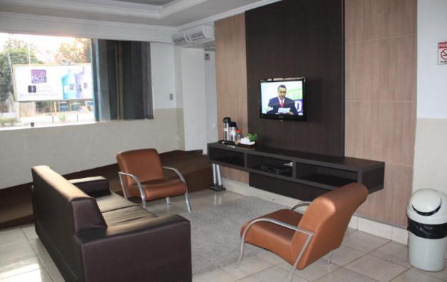 Hotel Express - Leva E Busca No Aeroporto Gratis 24 Horas Várzea Grande Exterior photo